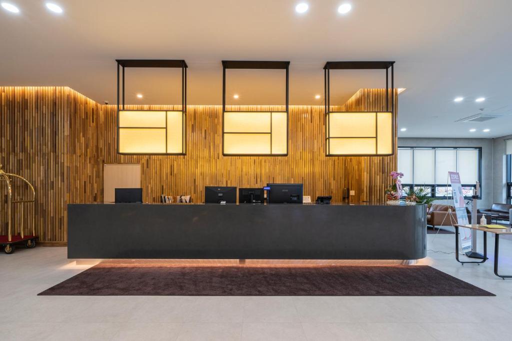 Surestay Plus Hotel By Best Western Asan Εξωτερικό φωτογραφία